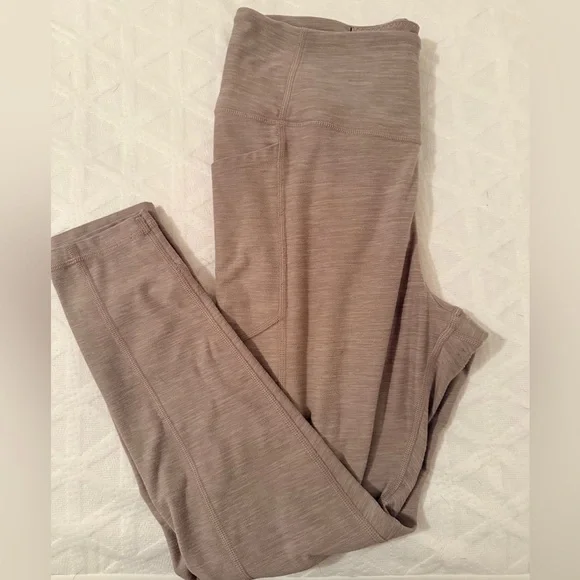 Victoria's Secret Rose Pink Leggings - Picture 2 of 4